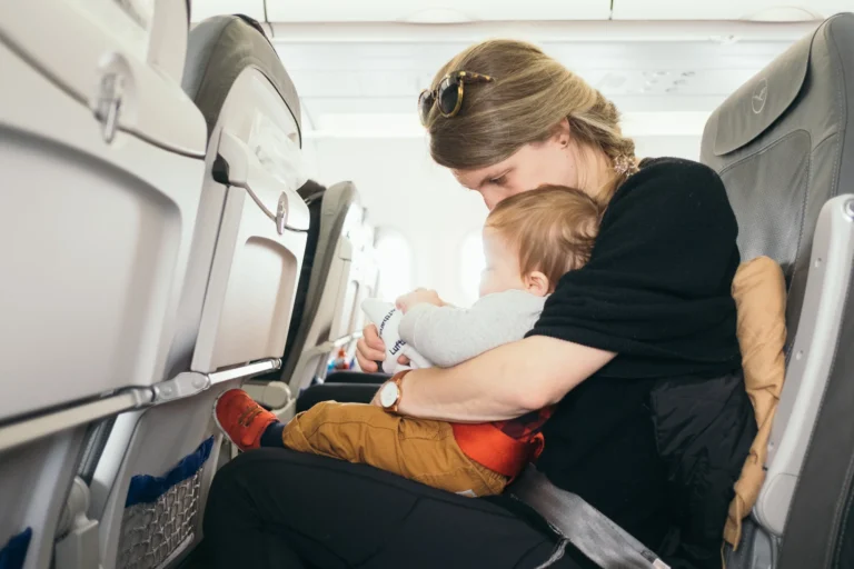 Your Guide to Long Distance Traveling With a Baby